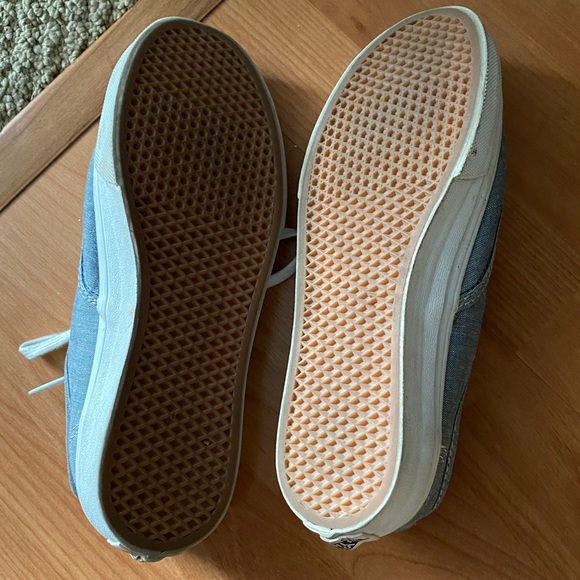 Vans Blue Gray Shoes size 6 - Picture 6 of 7